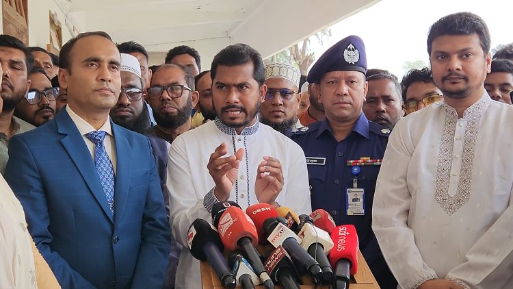 যুদ্ধপ্রবণ মধ্য প্রাচ্যের প্রবাসীদের নিরাপত্তায় কাজ করছে সরকার : প্রতিমন্ত্রী নুর