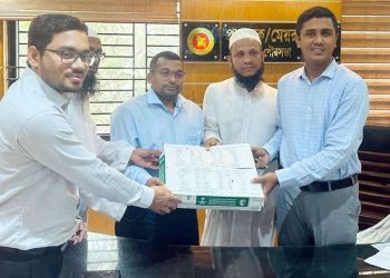 কলাপাড়ায় সরকার প্রদত্ত ৩১ কার্টুন খেজুর ৬৬ এতিমখানায় বিতরণ
