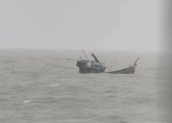 বাউফলের লোহালিয়া নদীতে এমভি আওলাদ-৭ লঞ্চের ধাক্কায় তরমুজ বোঝাই ট্রলার ডুবে ২ জন নিহত