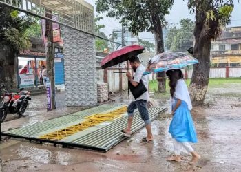 পটুয়াখালী কালেক্টরেট স্কুলের গেট ধসে আহত শিক্ষার্থীর অস্ত্রোপচার সম্পন্ন; ঘটনার তদন্তে কমিটি গঠন