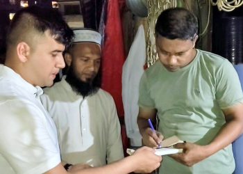 সরকারি সিদ্ধান্ত উপেক্ষা করে ব্যবসা প্রতিষ্ঠান খোলা রাখায় কলাপাড়ায় দুই দোকানির জরিমানা