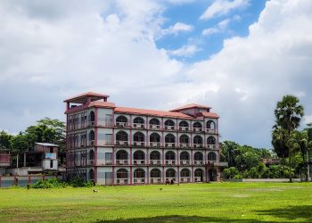 বাউফলে দেড়শো টাকার দ্বন্দ্বে পরীক্ষা কেন্দ্র বাতিল