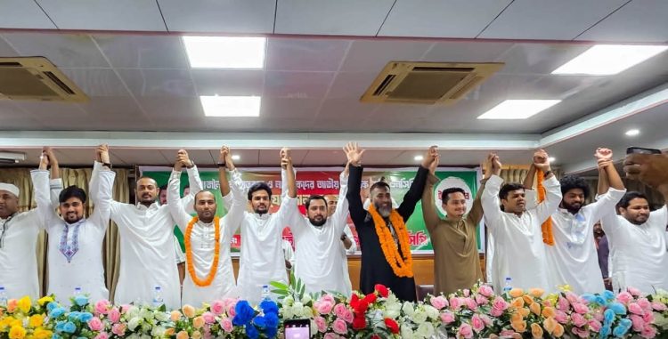 কলাপাড়ার সন্তান কন্টেন্ট ক্রিয়েটর কাফির এনসিপিতে যোগদান