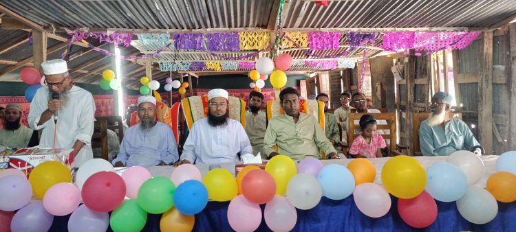 পাঙ্গাসিয়া আল-মদিনা মহিলা ফাজিল মাদ্রাসায় দাখিল ও আলিম পরীক্ষার্থীদের দোয়া মাহফিল অনুষ্ঠিত