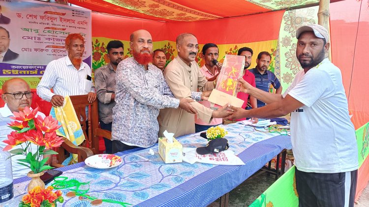 জয়মনিতে ৮ দলীয় ক্রিকেট টুর্নামেন্টে চ্যাম্পিয়ন জয়মনি উইনার্স ক্লাব