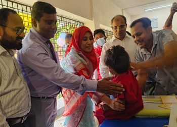 আমতলীতে হাম-রুবেলা টিকাদান কর্মসূচীর উদ্বোধন