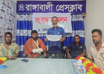 রাঙ্গাবালীতে লিজ নেওয়া মাছের ঘের ভোগদখলে বাঁধা ও হামলার অভিযোগ