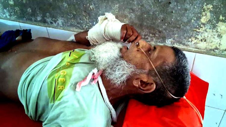 শরণখোলায় জমি নিয়ে বিরোধে ভাতিজার দায়ের কোপে প্রাণ গেল চাচার