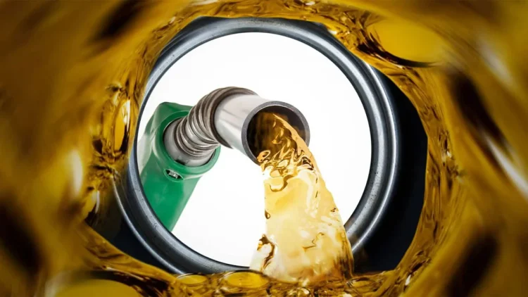 যুদ্ধবিরতির খবরে বিশ্ববাজারে তেলের দামে বড় পতন: কমল ১০ শতাংশ