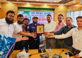 কাউখালী থানার ওসি ইয়াকুব হোসাইনের বিদায় সংবর্ধনা অনুষ্ঠিত