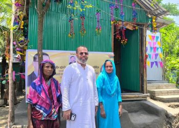 মোংলায় প্রতিমন্ত্রীর নিজ অর্থায়নে ঘর পেলো গৃহহীন অসহায় পরিবার  ‎