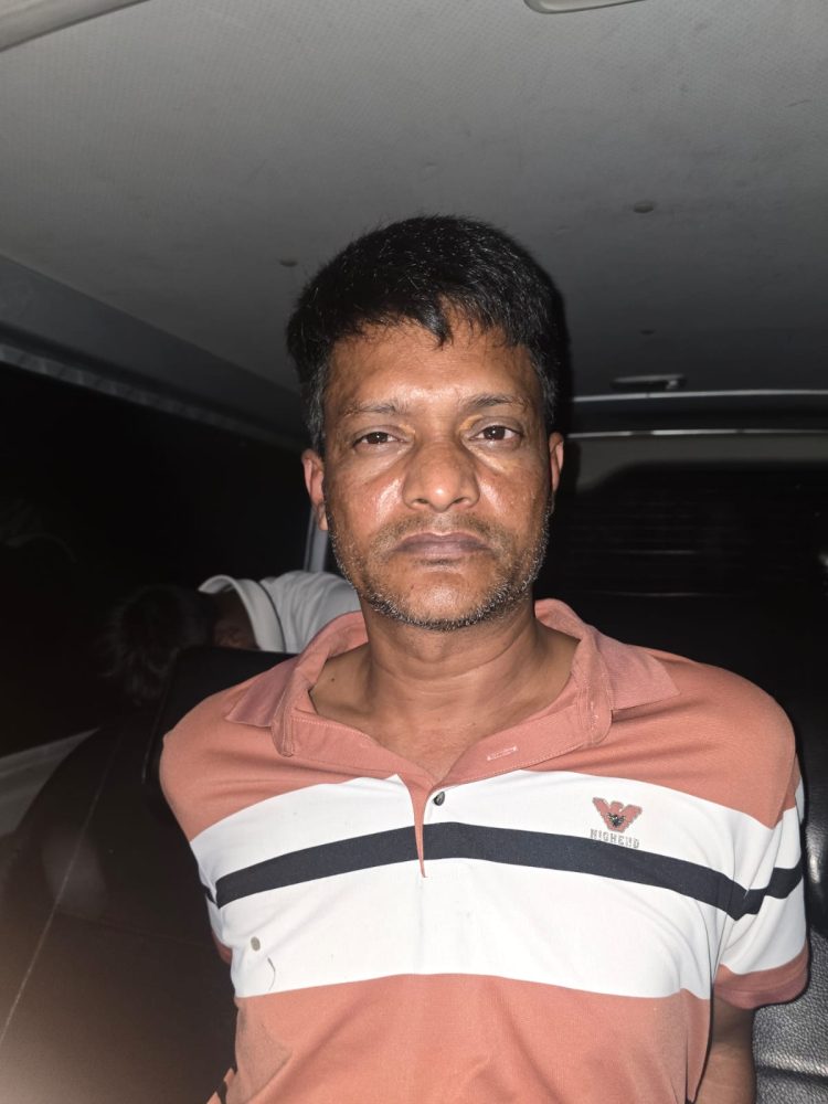 রাজধানীতে র‍্যাবের পোশাকে ডাকাতির ঘটনায় দশমিনায় একজন গ্রেফতার