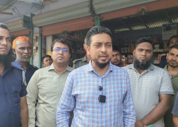 কোরবানিকে সামনে রেখে দশমিনায় বিভিন্ন ঔষধের ফার্মেসীতে ভ্রাম্যমাণ আদালতের অভিযান