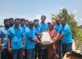 কলাপাড়ায় ঝড়ে ক্ষতিগ্রস্ত আট পরিবারকে সহায়তা দিল ‘পাশে দাঁড়াই’ সেচ্ছাসেবী সংগঠন
