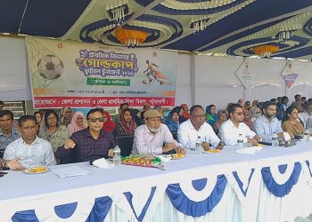 পটুয়াখালীতে প্রাথমিক গোল্ডকাপ ফুটবল টুর্নামেন্টের উদ্বোধন