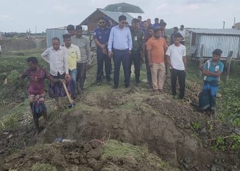 রাঙ্গাবালীর কাউখালী চরে সরকারি খাল দখলমুক্ত, প্রশাসনের অভিযানে বাঁধ কেটে উন্মুক্ত