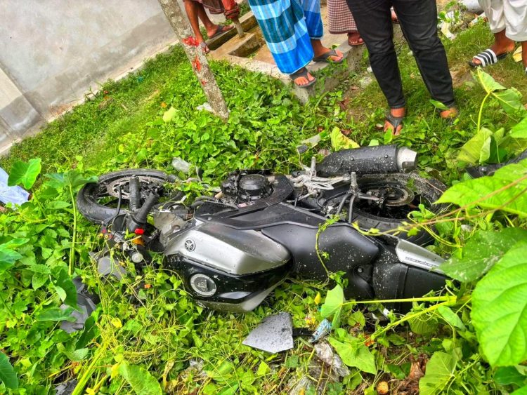 গলাচিপায় মোটরসাইকেল-অটোরিকশা সংঘর্ষে দুই শিক্ষার্থীর মৃত্যু