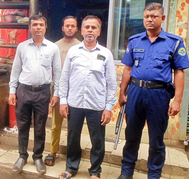 কাউখালীতে ভোক্তা অধিকারের অভিযানে তিন প্রতিষ্ঠানকে জরিমানা
