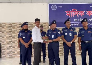 তদবির ও ঘুষ ছাড়া মাত্র ৫৬ টাকায় পটুয়াখালীতে ২৯ জনের পুলিশে চাকরি