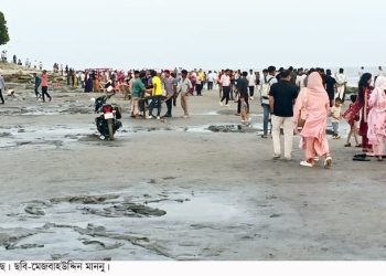 কুয়াকাটায় পর্যটকের ভিড় বেড়েছে