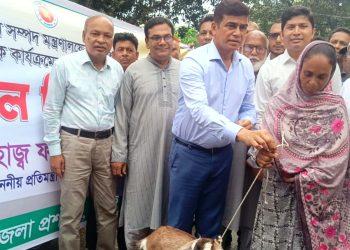 প্রকৃত উপকারভোগীদের হাতেই পৌঁছাতে হবে সরকারি সহায়তা: পঞ্চগড়ে প্রতিমন্ত্রী আজাদ