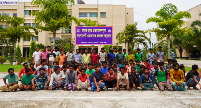 ভারতে আটক ৯১ জেলে ও ৪ ফিশিং বোট ফিরলো দেশে