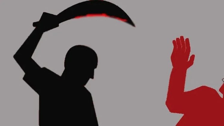 কলাপাড়ায় গরু ব্যবসায়ীকে কুপিয়ে মৃত ভেবে ফেলে রেখে ছিনিয়ে নিল ৭২ হাজার টাকা