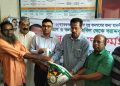 বাকেরগঞ্জে প্রধানমন্ত্রীর ত্রাণ ও কল্যাণ তহবিলের চাল বিতরণ