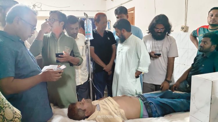 কলাপাড়ায় সাংবাদিকের ওপর ছাত্রদল নেতার নেতৃত্বে হামলা, মারধর-লাঞ্ছিত