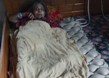 বাকেরগঞ্জে অসুস্থ মাকে নির্যাতনের অপপ্রচার, অভিযোগ ভিত্তিহীন দাবি পরিবারের