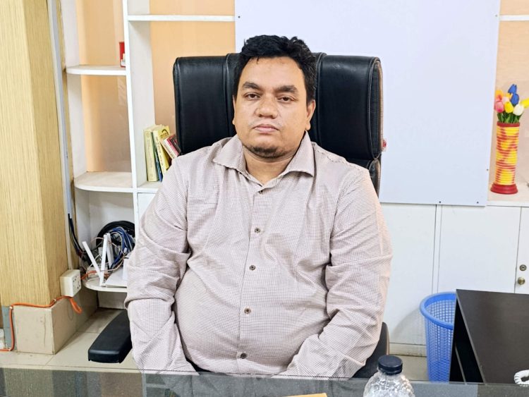 দুমকিতে নবাগত ইউএনও আব্দুল্লাহ খায়রুল ইসলাম চৌধুরীর যোগদান