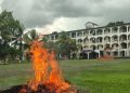 দুমকিতে দেড়লাখ টাকার ৪৮ চায়না দুয়ারি জাল জব্দ, আগুনে পুড়িয়ে ধ্বংস