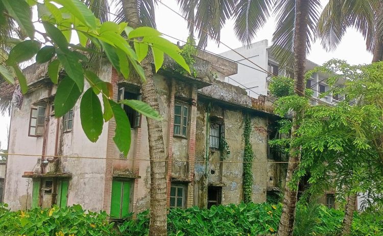কাউখালীতে সরকারি কর্মকর্তা-কর্মচারীদের আবাসন সংকট চরমে