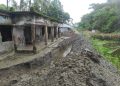 গলাচিপায় ঘেরের পানি সরাতে স্কুলের মাঠ ও রাস্তা কেটে ফেললেন ইউপি সদস্য