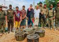 সুন্দরবনে বিভাগের অভিযানে কাঁকড়া ও হরিণ শিকারের ফাঁদ-সহ আটক ৪