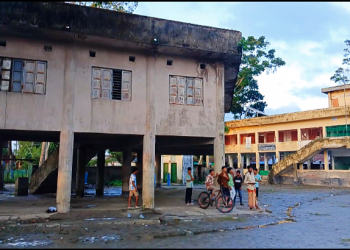 জয়মনি সরকারি প্রাথমিক বিদ্যালয়ের নিজস্ব ২টি ভবন থাকা সত্বেও, জয়মনির একমাত্র খেলার মাঠটিতে ভবন নির্মাণের পরিকল্পনা