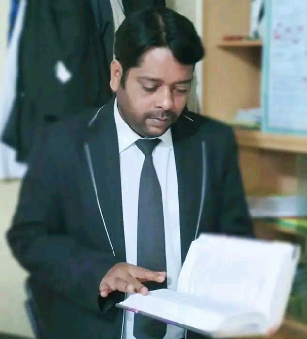 বাগেরহাটে দুর্বৃত্তের ছুরিকাঘাতে আইনজীবী নিহত