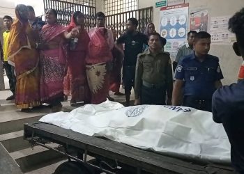 আমতলীতে গৃহবধূকে শ্বাসরোধে হত্যার অভিযোগ, স্বামীসহ সাত জনকে আসামী করে হত্যা মামলা দুইজন গ্রেফতার