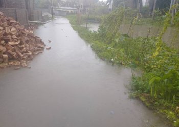 দশমিনায় টানা ৭ দিনের বৃষ্টিতে জলাবদ্ধতা, বিপর্যস্ত জনজীবন