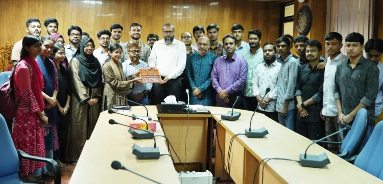 পবিপ্রবি’র উপাচার্যের সাথে বিজনেস ক্লাবের সদস্যদের সৌজন্য সাক্ষাৎ
