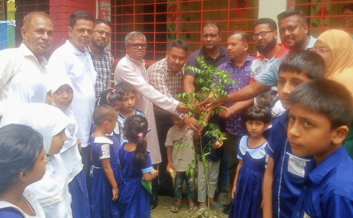 কাউখালীতে প্রধানমন্ত্রীর বৃক্ষরোপণ কর্মসূচি ও প্রাথমিক শিক্ষা পদক-২০২৬ উপলক্ষে অনুষ্ঠান অনুষ্ঠিত