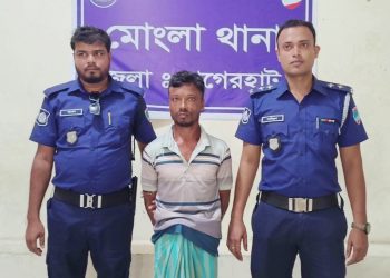 মোংলায় ১৩ বছরের কিশোরীকে ধর্ষণের অভিযোগে এক ব্যক্তি আটক