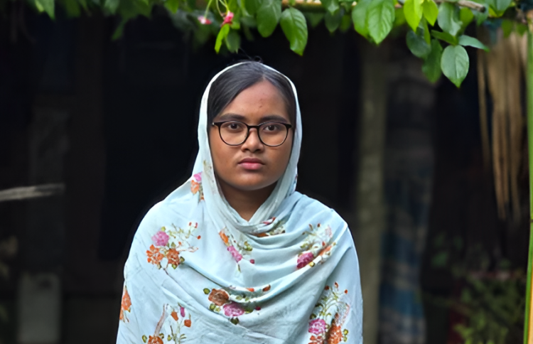 জিপিএ-৫ পেয়েও অনিশ্চিত ভবিষ্যৎ: অর্থাভাবে থমকে যাচ্ছে ফারজানার চিকিৎসক হওয়ার স্বপ্ন