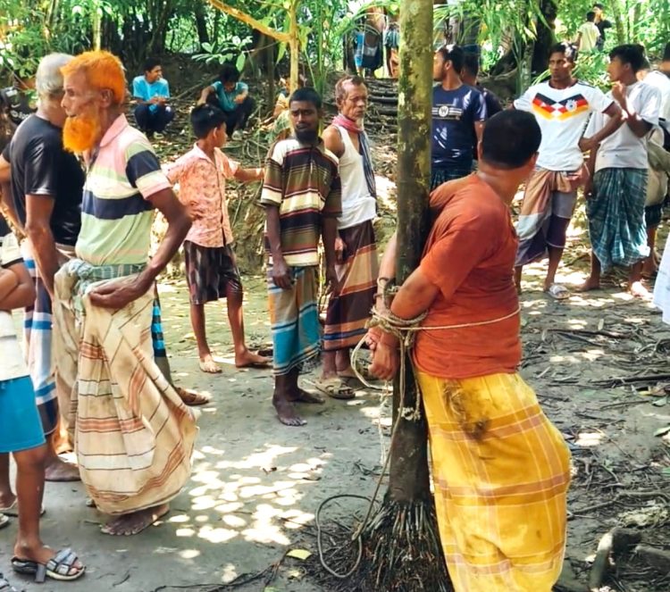 বৃদ্ধাকে ফ্যামিলি কার্ড দেওয়ার প্রলোভনে ধর্ষণের অভিযোগ, যুবক গ্রেপ্তার