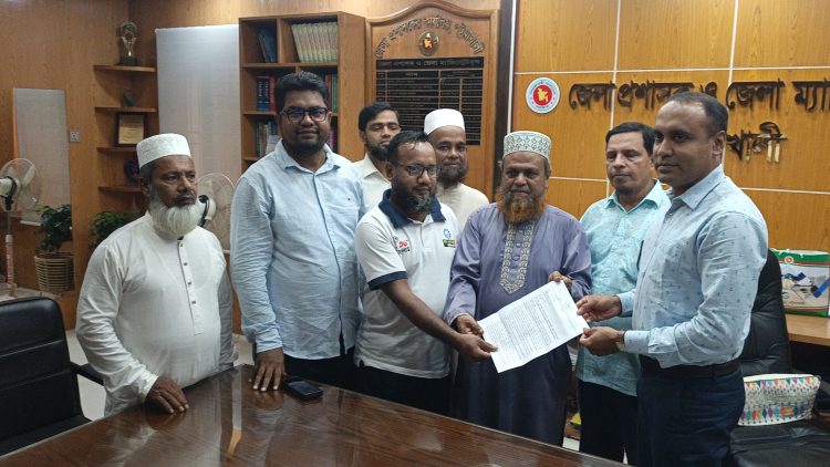 লোডশেডিং ও দ্রব্যমূল্যের ঊর্ধ্বগতির প্রতিবাদে পটুয়াখালীতে ১১ দলীয় ঐক্যের স্মারকলিপি