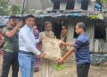 পলিথিন মাথায় রাত কাটানো অসহায় দম্পতির পাশে রাঙ্গাবালীর ইউএনও