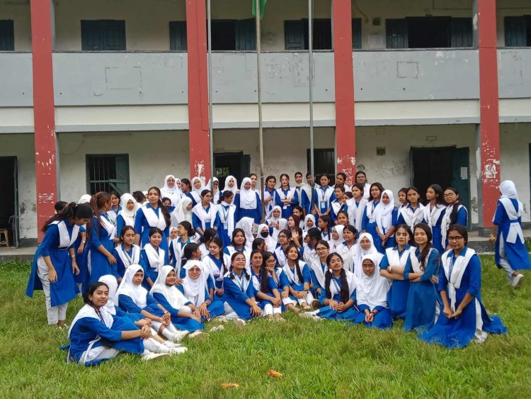 এসএসসি পরীক্ষার ফলাফলে পটুয়াখালীতে জিপিএ-৫ প্রাপ্তিতে মেয়েরা এগিয়ে