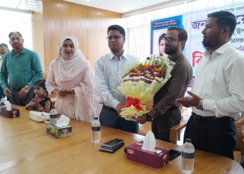 পটুয়াখালী পৌরসভার প্রশাসকসহ ৩ কর্মকর্তাকে বিদায় সংবর্ধনা