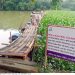 কৃষকের অর্থায়নে করা ভাসমান জীর্ণদশার সেতুটিই ভরসা