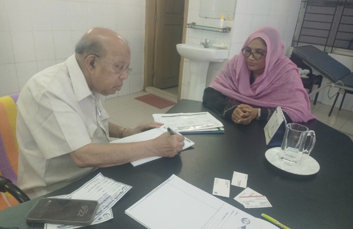 পটুয়াখালী ডায়বিটিক হাসপাতালে বিশেষজ্ঞ স্বাস্থ্য ক্যাম্পে ৪ শতাধিক রোগীকে সেবা প্রদান